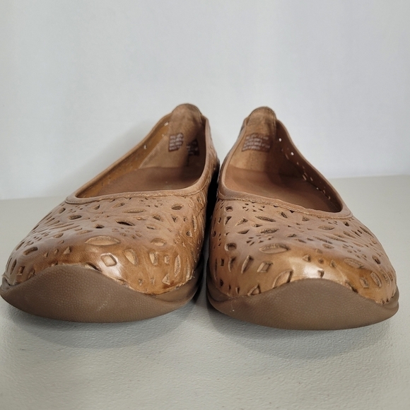 David Tate Sela Tan Laser Cut Ballet Flats - Size 11 WW - Picture 6 of 13